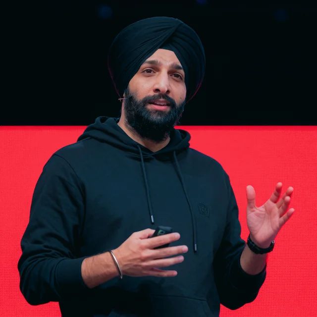 Tavlean at a tech conference